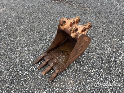 Geith 18 in Digging Excavator Bucket - Fits Case CX50B