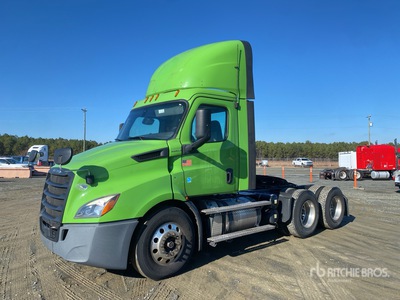 2020 Freightliner Cascadia 116 6x4 T/A Day Cab Truck Tractor