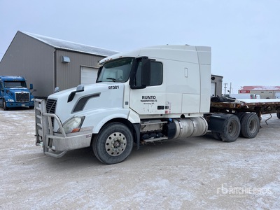 2013 Volvo VNL 6x4 Cabeza Tractora Cabina Dormitorio