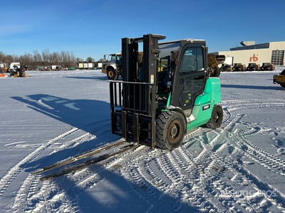 2016 Mitsubishi FD45N1 9000 lb Pneumatic Tire フォークリフト