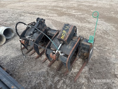 Cat 67 in Q/C Pinza per mini pala