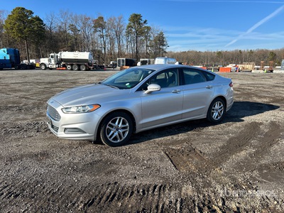 2013 Ford Fusion SE SE Autovettura
