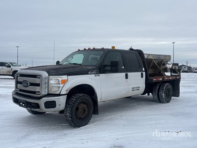 2013 Ford F-350 XLT 4x4 Crew Cab Flatbed Truck