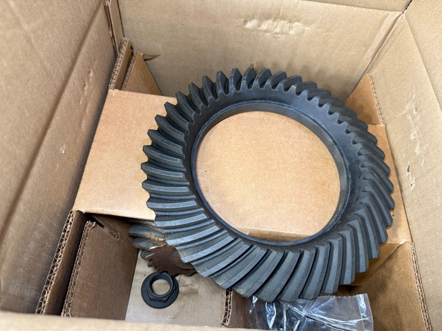 Lot of (28) Gear Set, Bevel