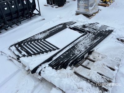 Quantity of 60 in Fork Tines Różne. Osprzęt budowlany (Unused)