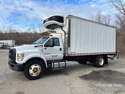2021 Ford F-650 4x2 Camiones