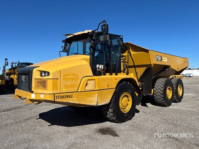 2023 Cat 730 شاحنة قلابة مفصلية