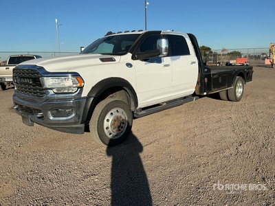 2019 Ram 4500 4x4 Crew Cab Pritsche-Lkw