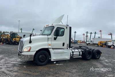 2019 Freightliner Cascadia 125 T/A Day Cab Truck Tractor