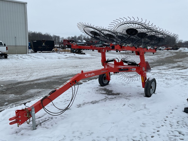 Kubota RA108CR Pull type 9 Wheel Hay Rake Kubota RA108CR Pull type 9 Wheel Hay Rake