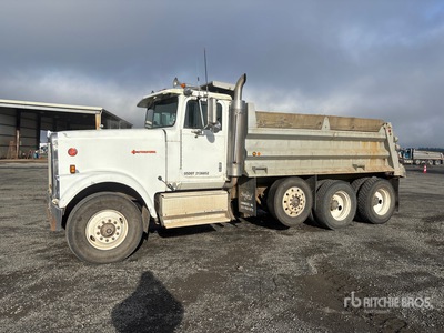 1990 International F9370 8x4 Tri/A Dump Truck