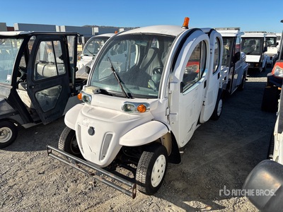 2015 GEM E4 Electric ユーティリティービークル