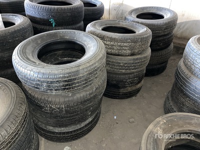 Quantity of (12) Firestone Destination P245/75R16 Opony