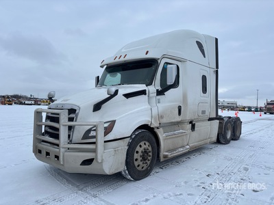 2018 Freightliner Cascadia 6x4 T/A Sleeper Truck Tractor