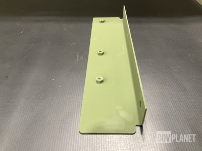 (150) 12418370-002 Angle Brackets