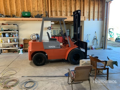 1979 Toyota 02-2FG35 8000 lb Forklift