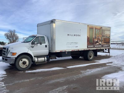 2013 Ford 750 4x2 Camion souffleur d'isolation