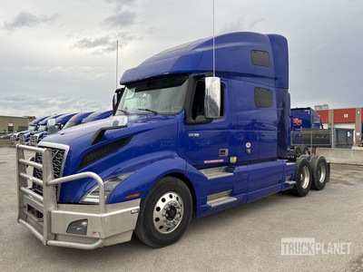 2019 Volvo 760 6x4 T/A Sleeper Truck Tractor