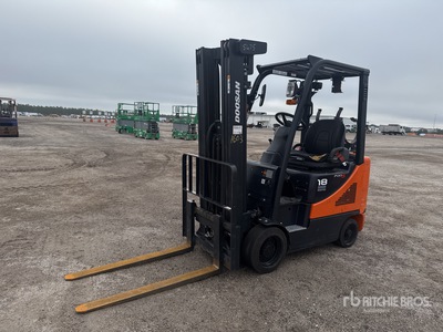 2018 Doosan GC18S5 3500 lb フォークリフト