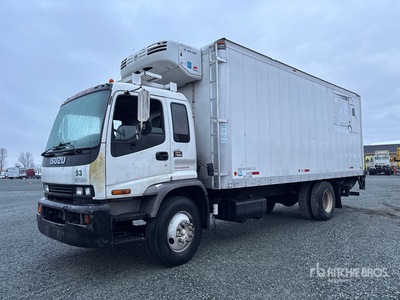 2006 GMC F7B042 4x2 Refrigerated Truck (Inoperable)