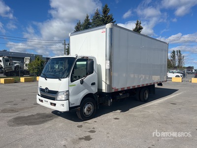 2020 Hino 195 4x2 Van Truck