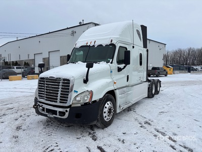 2013 Freightliner Cascadia 125 6x4 Tracteur routier couchette