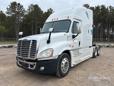 2015 Freightliner Cascadia 125 6x4 T/A Sleeper Truck Tractor