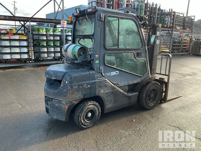 MONTACARGAS 2015 TOYOTA 8FGU30