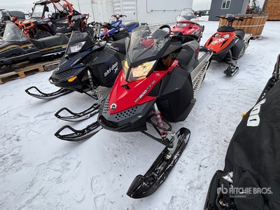 2011 Ski-doo Renegade 800R Snowmobile