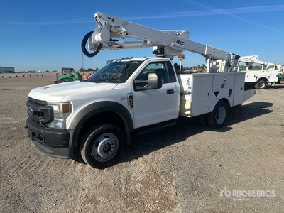 2020 Altec AT40G 40 ft on 2020 Ford F-550 XL 4x4 Bucket Truck
