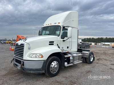 2013 Mack CXU612 4x2 S/A Day Cab Truck Tractor