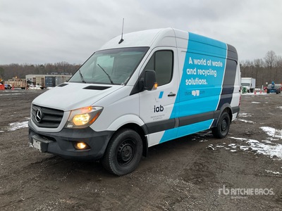 2017 Mercedes-Benz Sprinter 2500 فان نقل