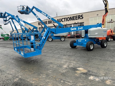 2008 Genie S-45 4WD Diesel رافعة بذراع