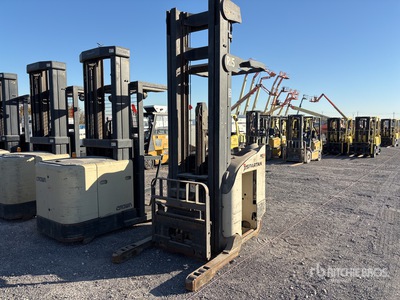 2004 Crown RD522030 2490 lb Recogedor de pedidos (Inoperable)