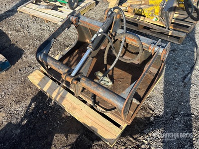 2018 Blue Diamond 106032-25 48 in General Purpose Skid Steer Grapple Bucket