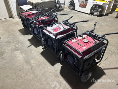 Quantity of (4) Honda EB6500 6.5 kVA 発電機セット (<10 Kw または 12.5 Kva)