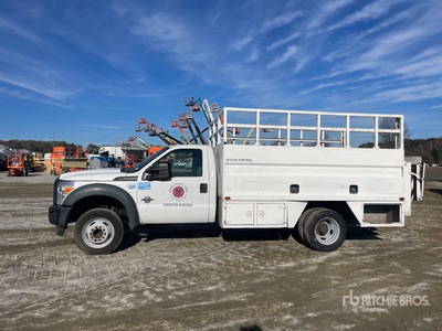 2014 Ford F-450 4x2 Camion utilitaire
