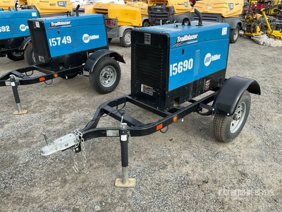 2023 Miller Trailblazer 325 30 A Mobile Multi-Process 3-in-1 Soudeuse à moteur