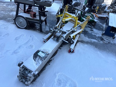 2016 Sumner 2124 Material Hoist