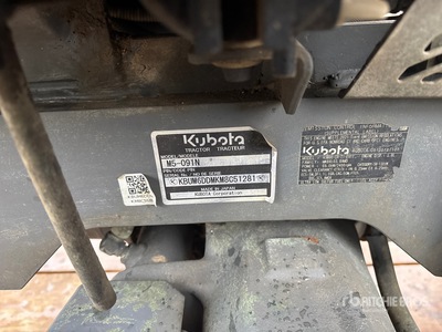 2021 Kubota M5N-091 4WD Tractor