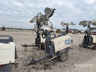 2019 Atlas Copco V4 Torre de iluminación