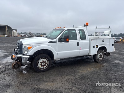 2016 Ford F-350 XL 4x4 Extended Cab Camion utilitaire