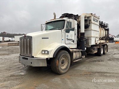 Guzzler on 2014 Kenworth T800 6x4 Vacuum Excavator Truck