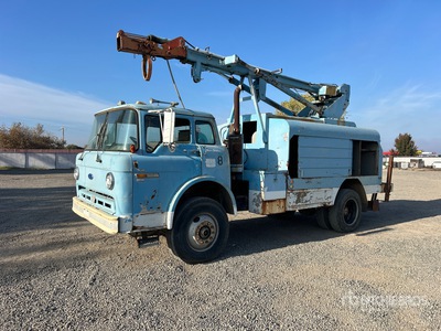 1987 Ford C8000 4x2 Digger Derrick Truck