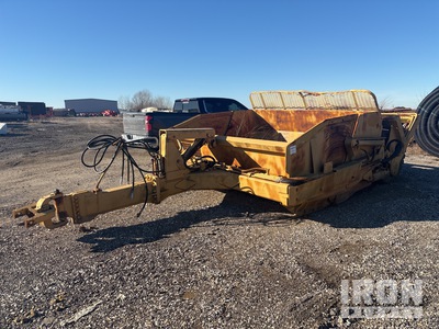 2000 Reynolds 16CS10 4 Tire Hydraulic Pull Scraper