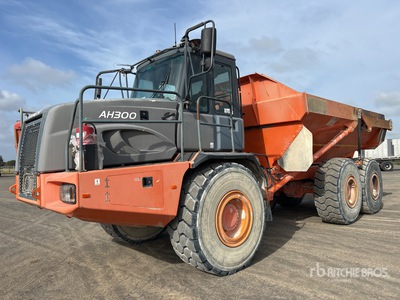2008 Hitachi AH300D-5 を見 Articulated Dump Truck