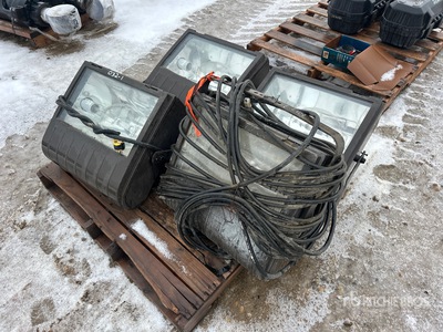 Quantity of (4) 1000 Watt Electric Lights