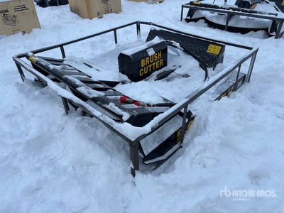 2025 Mower King SSRC 72 in スキッドステア ブラシ カッター (Unused)