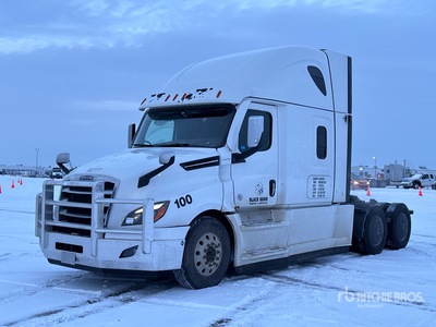 2021 Freightliner Cascadia 126 6x4 T/A Sleeper Truck Tractor