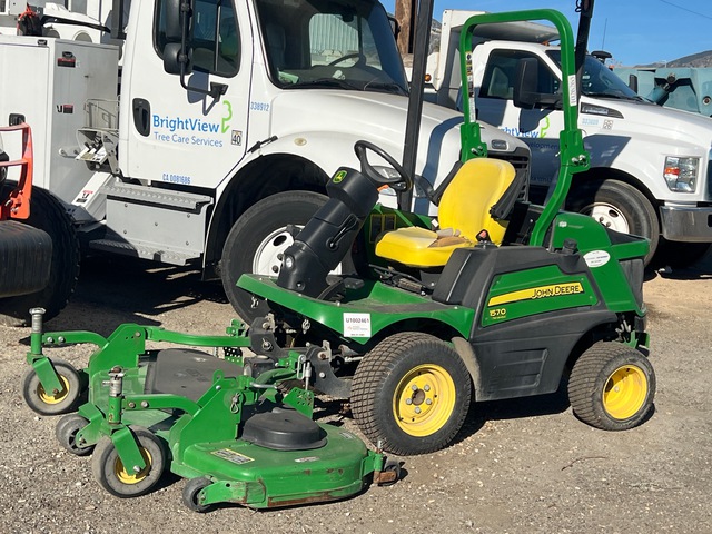 2015 John Deere 1570 4x2 Ride-On Fairway Lawn Mower 2015 John Deere 1570 4x2 Ride-On Fairway Lawn Mower